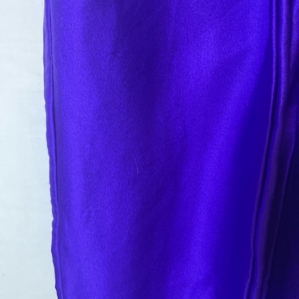 Vibrant Purple Women's Cropped Pants - Picture 9 of 15